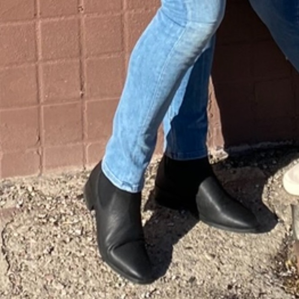 Frank & Oak • the Chelsea century boot in black